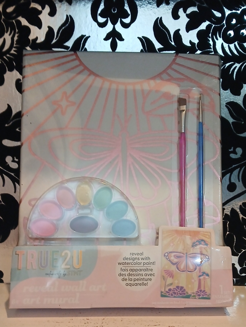 Watercolor Reveal Wall Art Kit - Pastel Multicolor